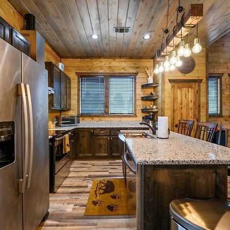 The Adirondack Honeymoon Hot Tub Soaking Tub Wood Burning Fireplace Stephens Gap Buitenkant foto