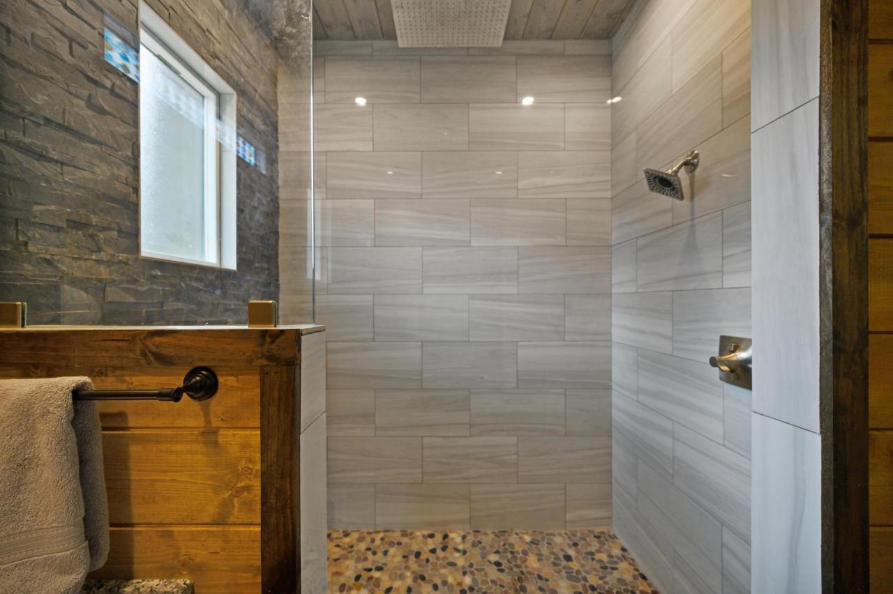 The Adirondack Honeymoon Hot Tub Soaking Tub Wood Burning Fireplace Stephens Gap Buitenkant foto