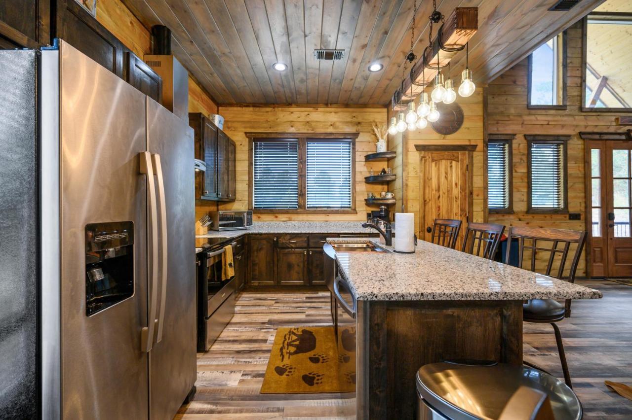 The Adirondack Honeymoon Hot Tub Soaking Tub Wood Burning Fireplace Stephens Gap Buitenkant foto