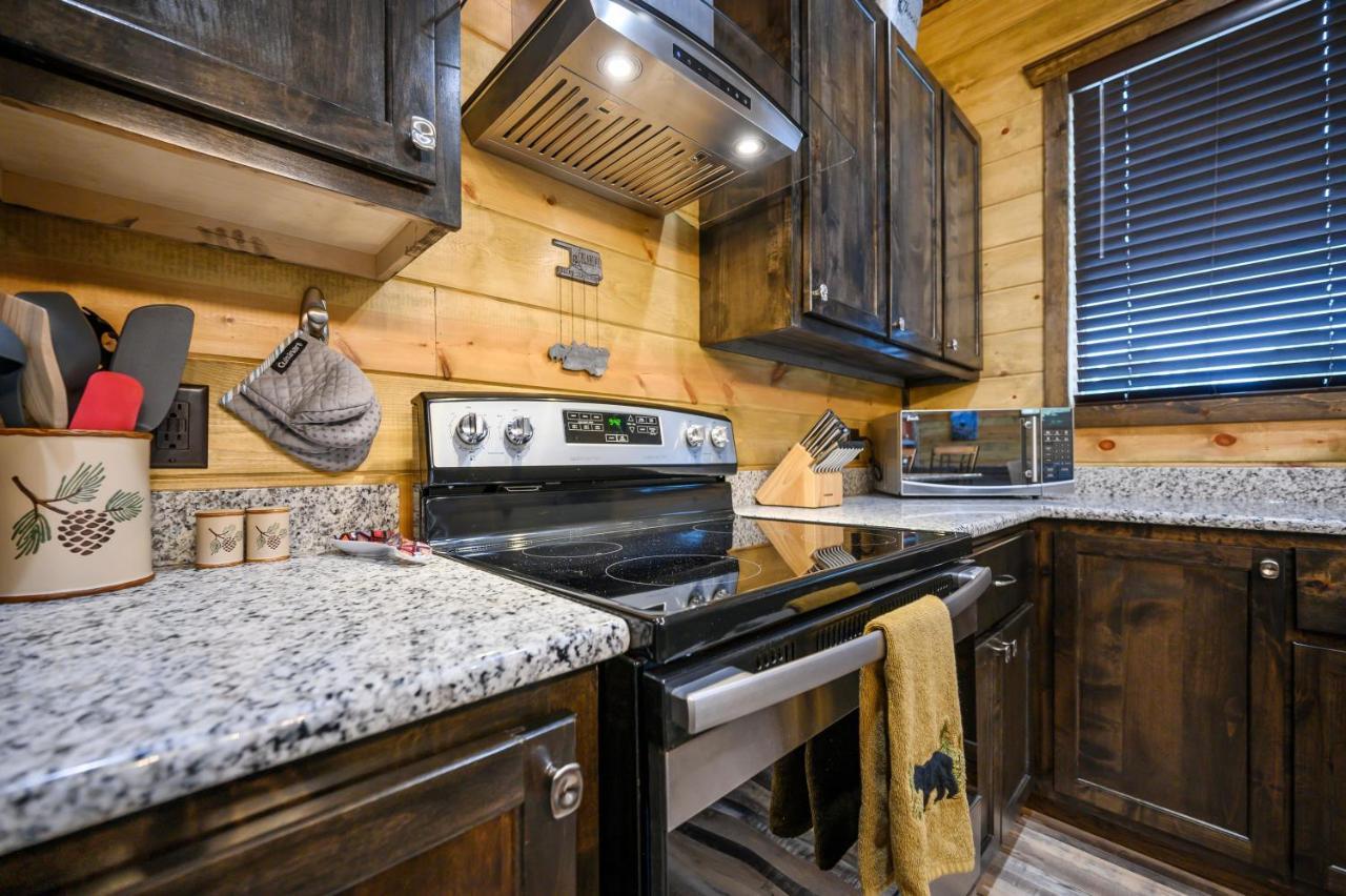 The Adirondack Honeymoon Hot Tub Soaking Tub Wood Burning Fireplace Stephens Gap Buitenkant foto